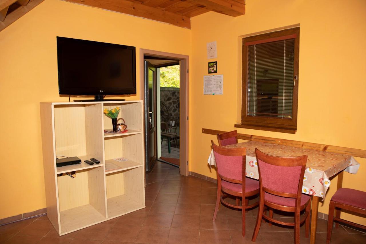 Apartmány Alma Vyhne Exterior foto