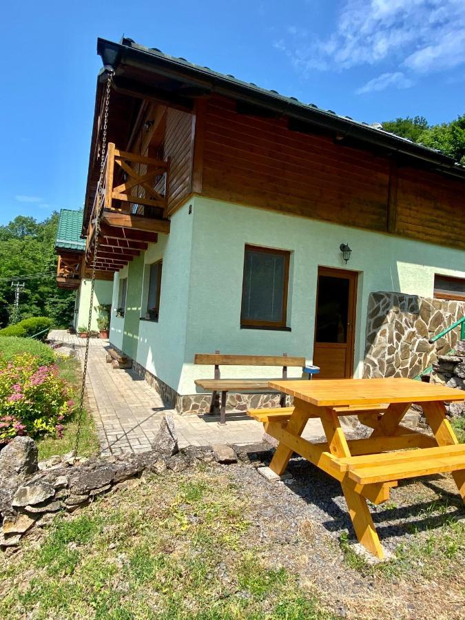 Apartmány Alma Vyhne Exterior foto
