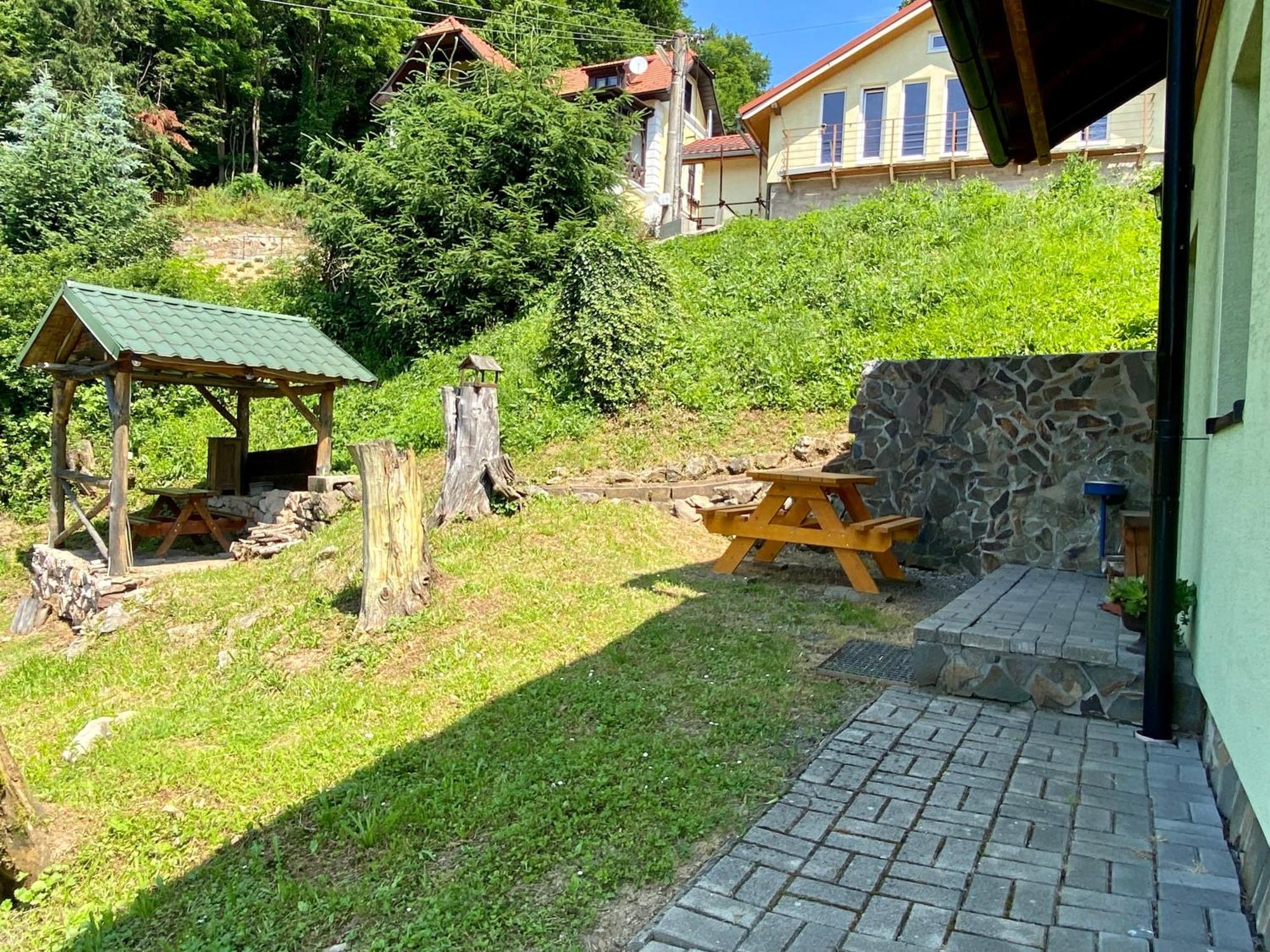 Apartmány Alma Vyhne Exterior foto