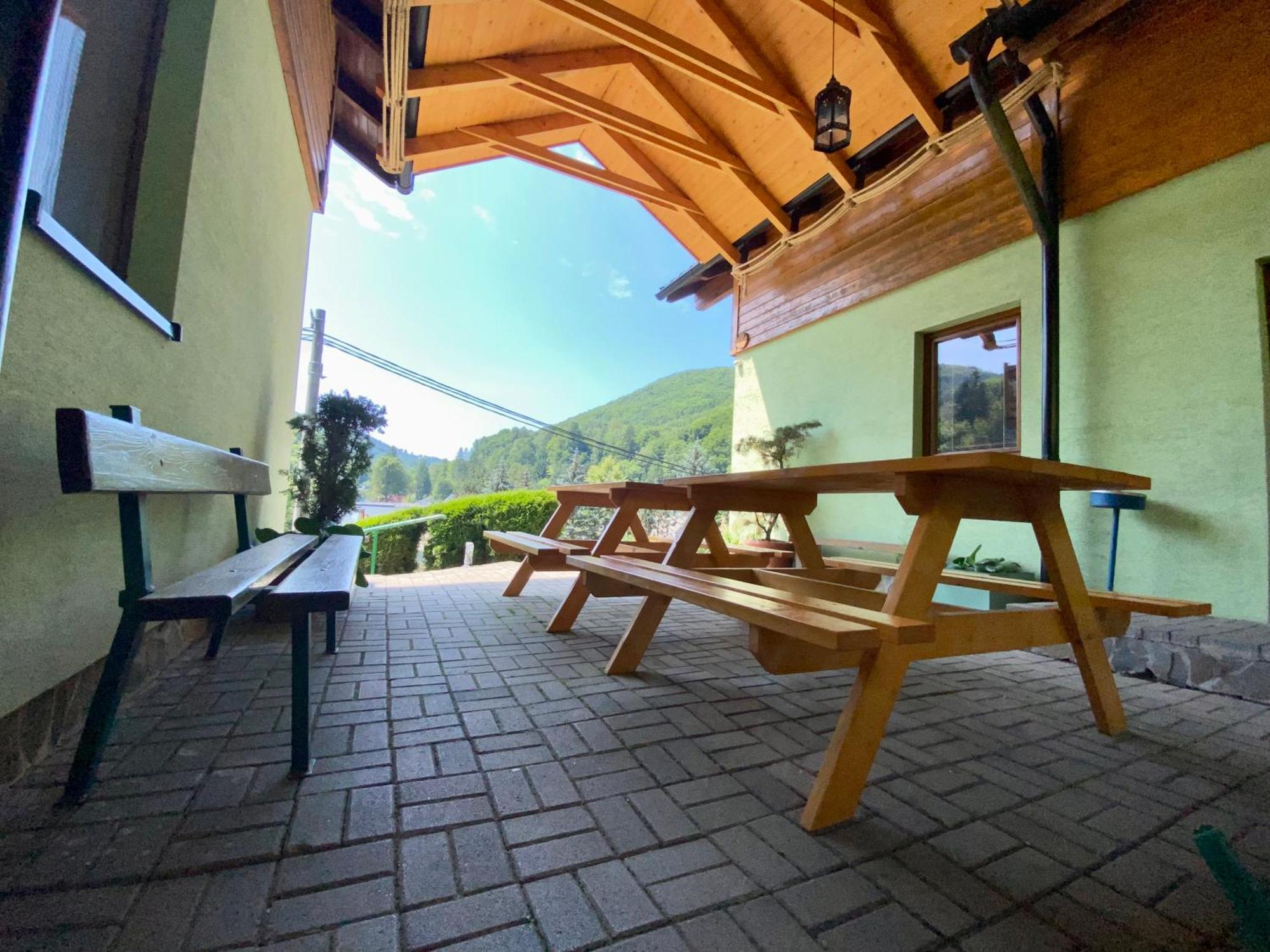 Apartmány Alma Vyhne Exterior foto